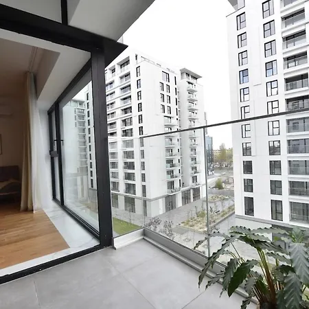 Price! Maximum Comfort & Location! Apartament